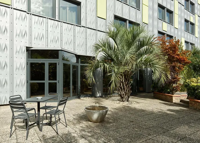B&B Hotel Orly Rungis Aeroport 2 Etoiles